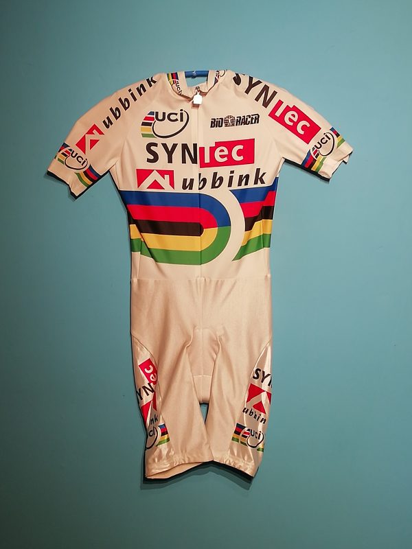 SYNTEC-UBBINK CHAMPION DU MONDE 2006 HEAD RACING