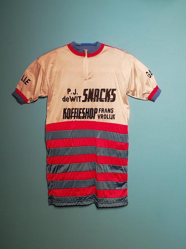 P.J. DE WIT SNACKS-KOFFIESHOP FRANS VROLIJK-GAZELLE 1981