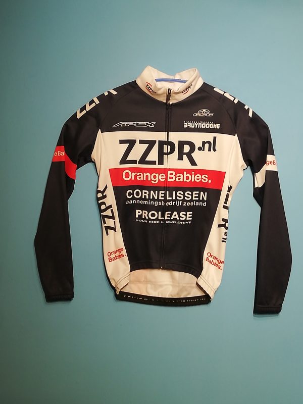 ZZPR.NL-BEBÉS NARANJAS-CORNELISEN 2014/2015